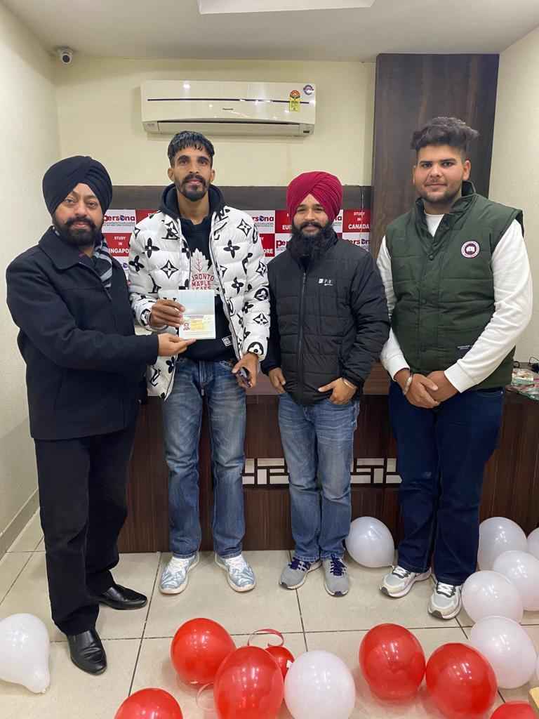 Image gallery marquee